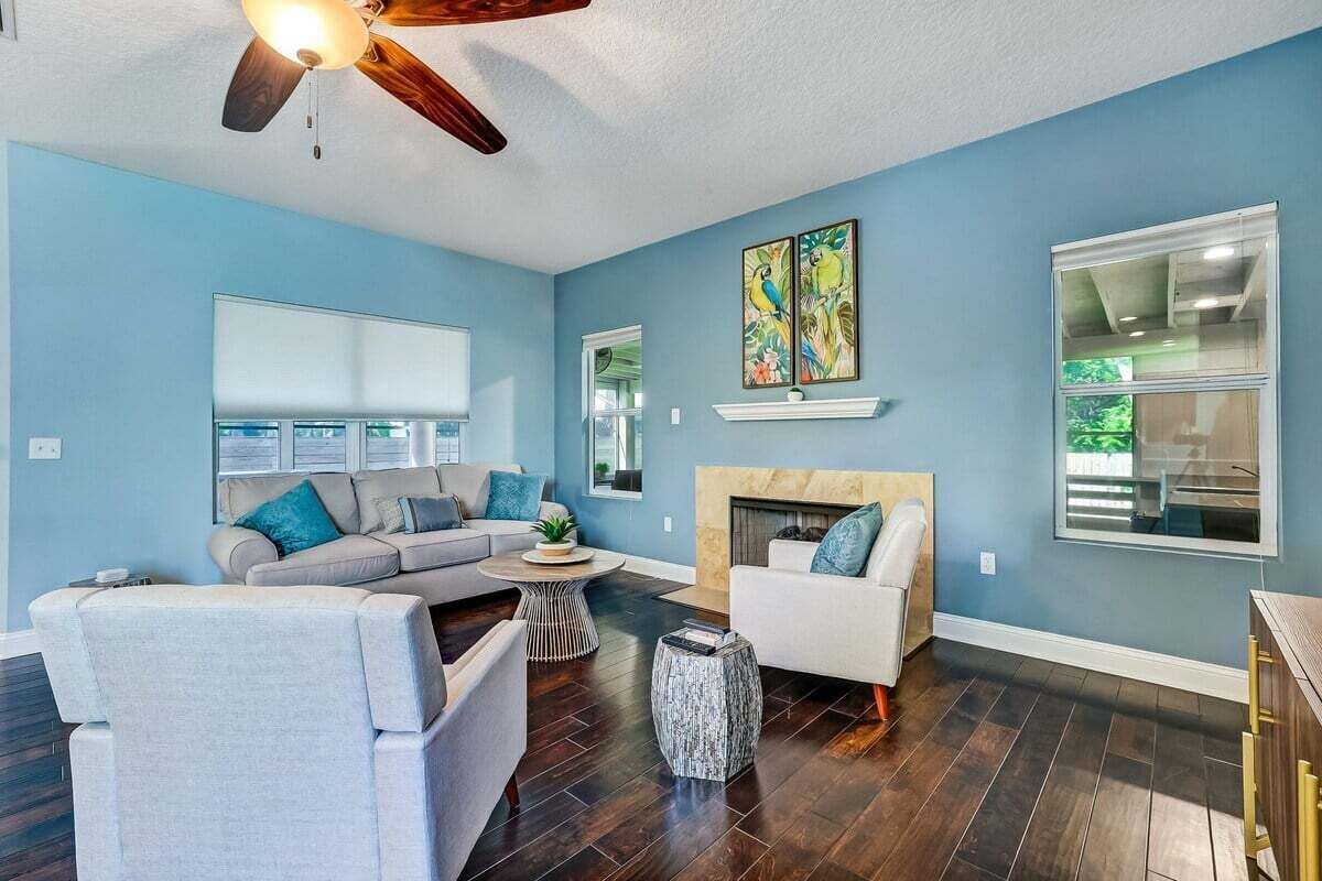 Smart-TV, Tischtennisplatte