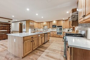 Frigorifero, macchina per tè/caffè, pentole/stoviglie/utensili