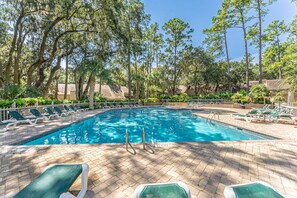 Pool - 2284 Heritage Villas - 3 Bed 3 Bath Villa overlooking Harbour Town Golf Links in Sea Pines Resort! (Hilton Head Island)