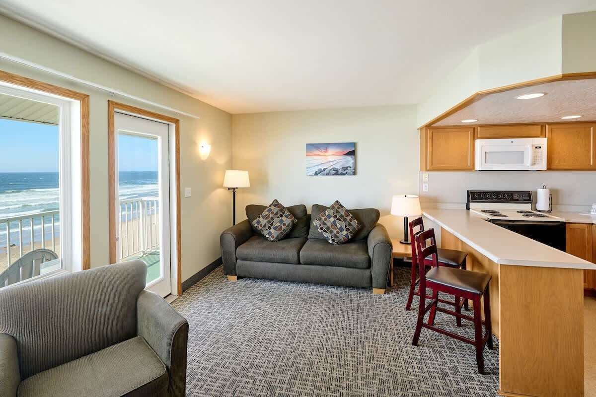 电视、DVD 播放器、办公室