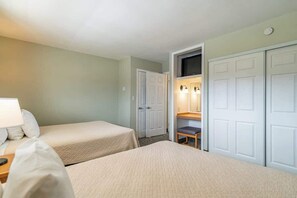 1 bedroom, iron/ironing board, WiFi
