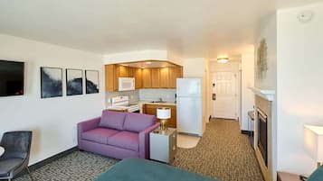 TV, fireplace, DVD player, offices