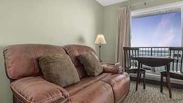 TV, caminetto, lettore DVD, studio