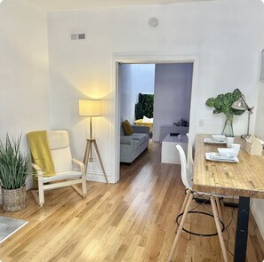 Interior - The Grove Haus (St. Louis)