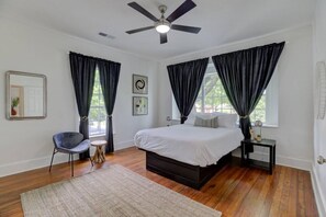 3 habitaciones, escritorio, tabla de planchar con plancha y wifi gratis 