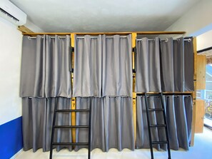 Standard Shared Dormitory, Mixed Dorm (Dormitory 3) | Minibar, free WiFi, bed sheets