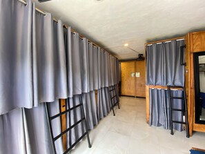 Standardfællessovesal - mænd/kvinder (Dormitory 5) | Minibar, gratis Wi-Fi, sengetøj