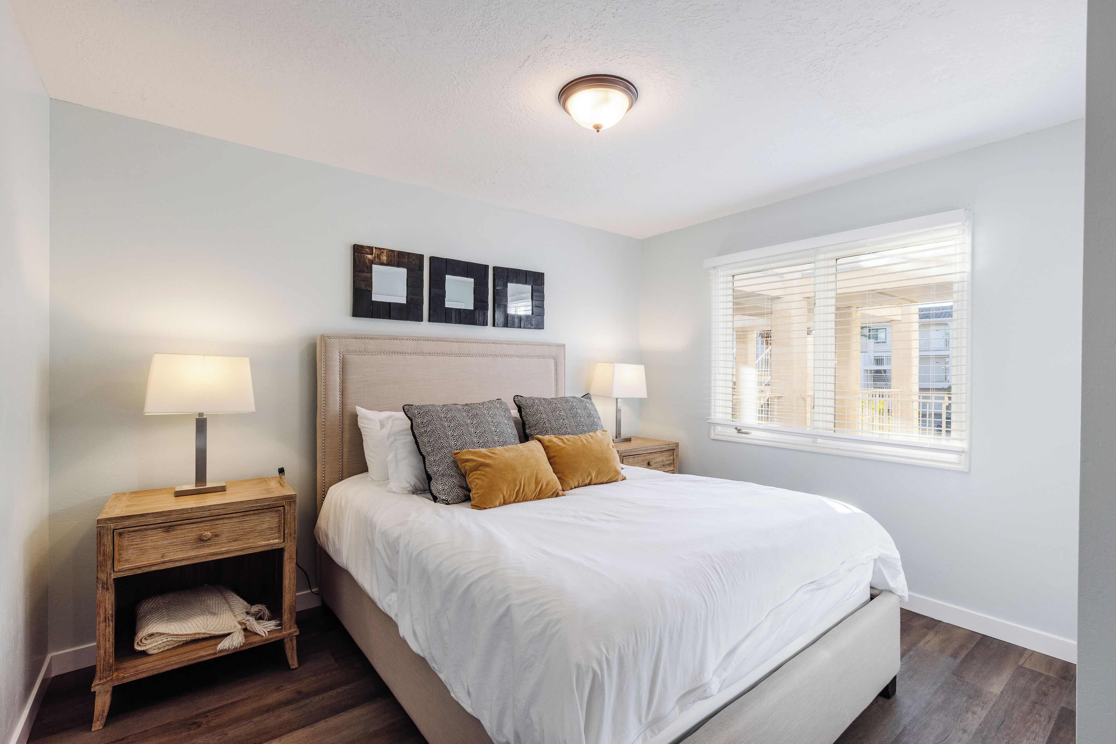 4 bedrooms, iron/ironing board, travel crib, free WiFi