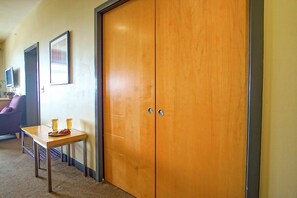 Interior - Expedition Station #406: Slope Side, 3 Bed 3 Bath - Perfect for couples or with children (Snowshoe)