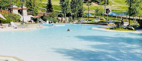 Piscine extérieure, piscine chauffée