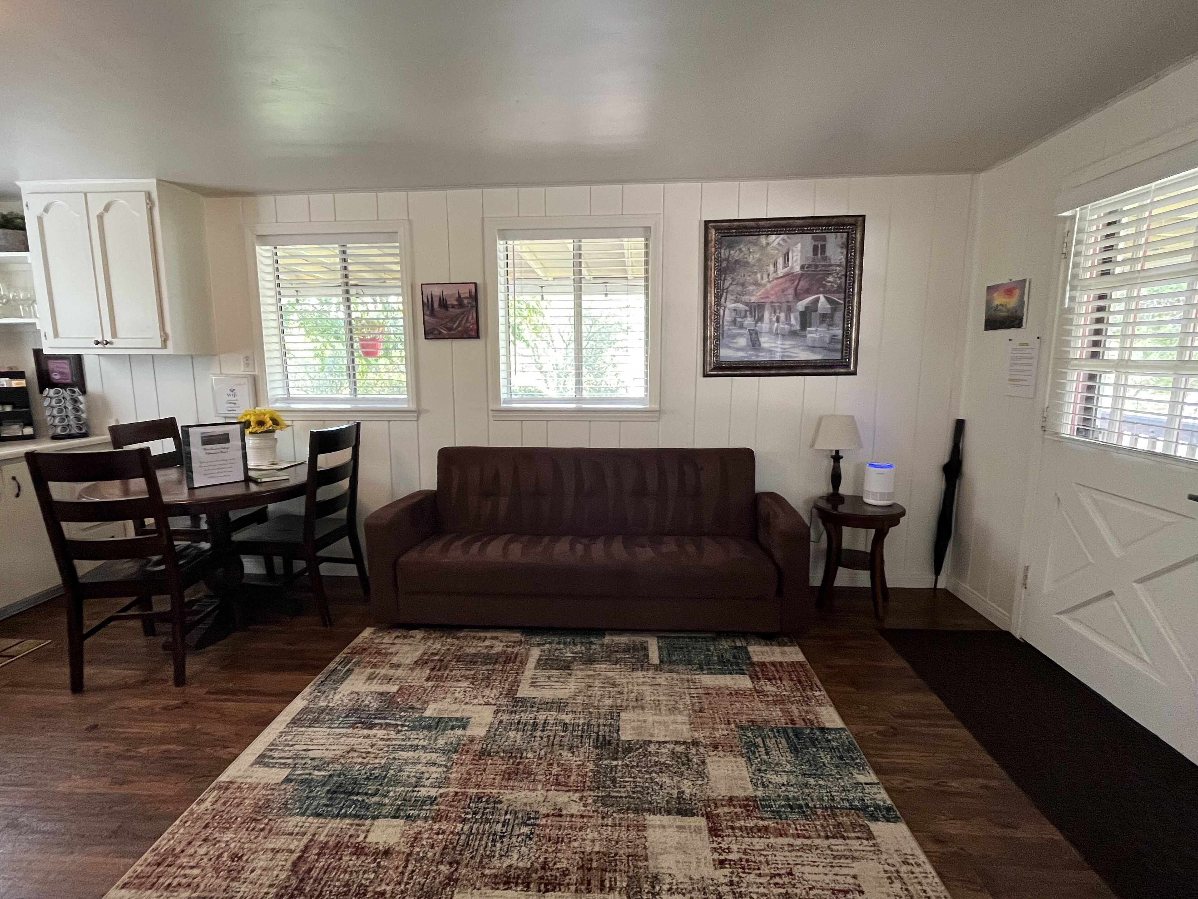 Smart TV, DVD player, video library