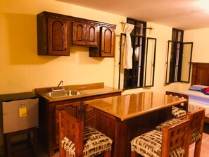 1 chambre, literie de qualité supérieure, bureau, Wi-Fi gratuit