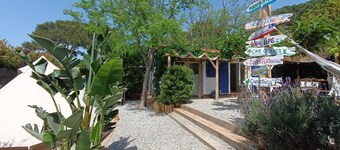 Waterfront fisherman's cottage Lou Miou