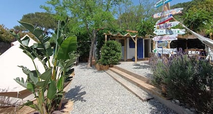 Waterfront fisherman's cottage Lou Miou