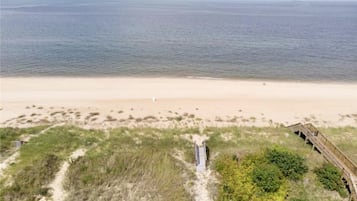 Beach nearby, sun-loungers