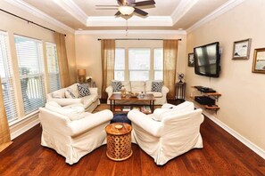 Fernseher, Stereoanlage