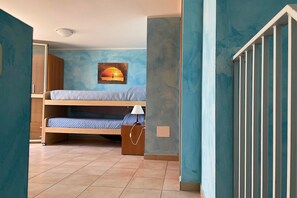 2 Schlafzimmer, Bügeleisen/Bügelbrett, kostenloses WLAN