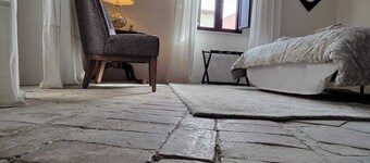 Ancient Stone Home- Sea and Mountain View 'Casa Rosa'