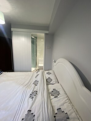 3 bedrooms, iron/ironing board, WiFi - Lovely ground floor flat (Swanage)