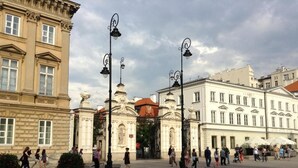 Exterior - Deja Vu Hostel (Warsaw)