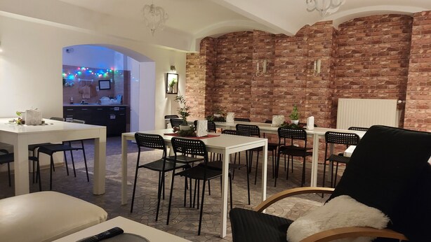 Restaurant - Deja Vu Hostel (Warsaw)