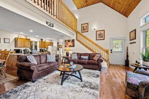 TV connectée, cheminée, espaces bureaux