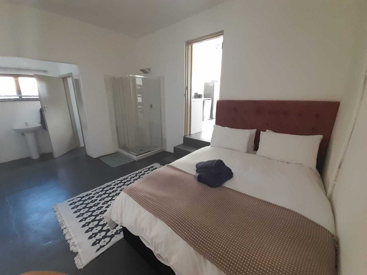 1 slaapkamer, een strijkplank/strijkijzer, wifi, beddengoed