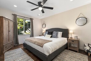 2 bedrooms, WiFi - Wlk2dtown, Kng bds, WrkSpace, WiFi, FPit, Dogs (Paso Robles)