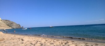 Villa Atlantico, pool and garden, close to the beach