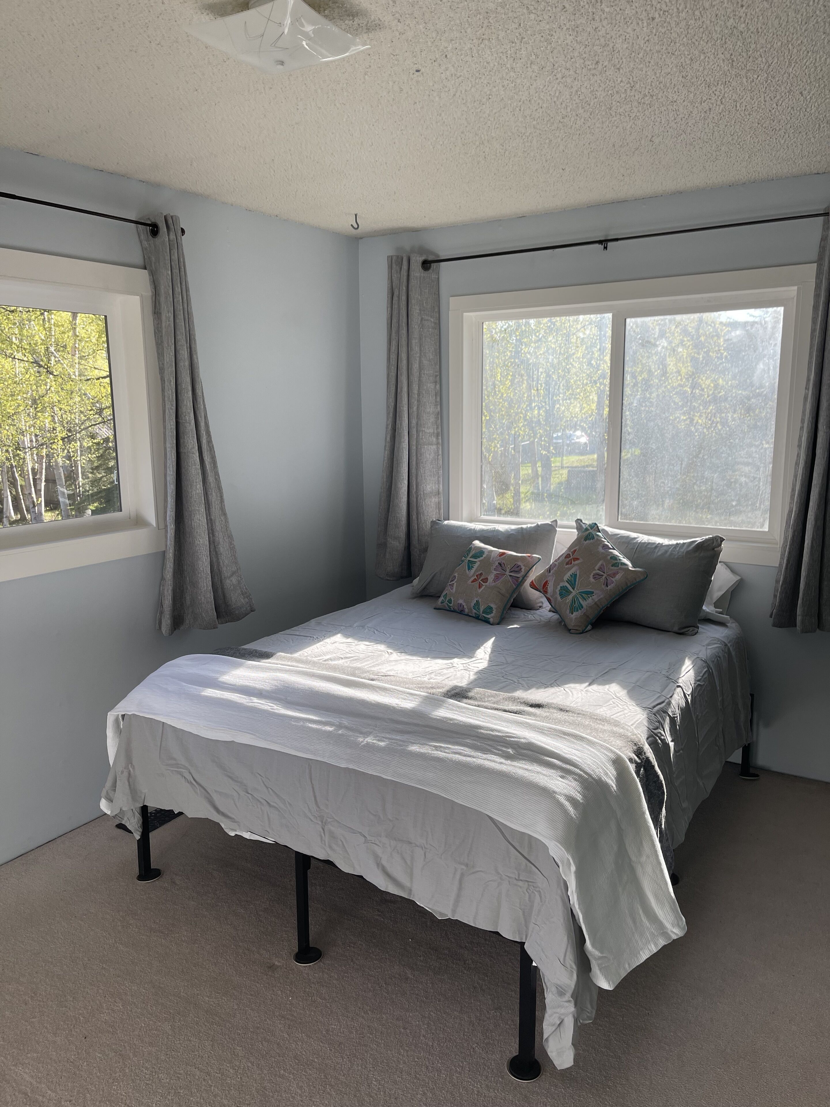 Bright and spacious upper unit, newly remodeled, on centrally located 1-acre lot