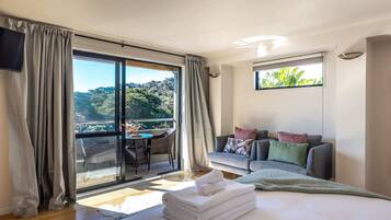 1 dormitorio, tabla de planchar con plancha, wifi