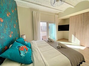 3 bedrooms, iron/ironing board, travel cot, free WiFi