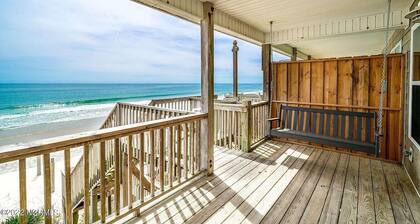 Oceanfront, Hot Tub, 2 King Beds, 2 Bunk Rooms!