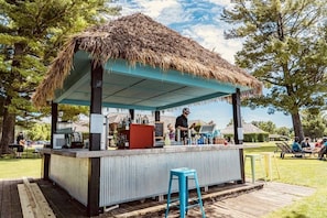 Bar (en la propiedad)