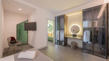 3 Schlafzimmer, Zimmersafe, Schreibtisch, Bügeleisen/Bügelbrett