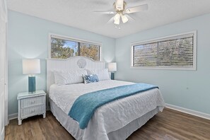 3 bedrooms, travel cot, free WiFi, bed sheets