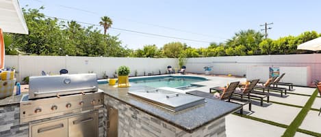 屋外プール、温水プール