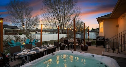 🏠Private home with hot tub. Beds for 32!