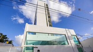 Apartemen Keluarga | Eksterior