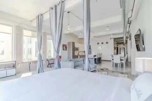 3 bedrooms, desk, iron/ironing board, travel cot