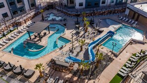 Piscine couverte, piscine chauffée