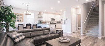 Beautiful 3 bedroom house with heated modern pool