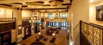 Southern Tennessee Getaway - Pool/ bowling alley/putting greens/dinner theater