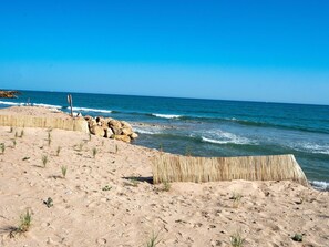 Water, Sky, Azure, Beach, Terrain, Wood, Natural Landscape, Leisure, Landscape, Horizon