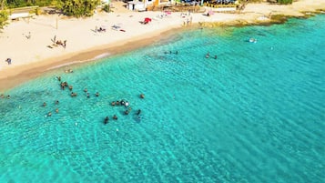 Sillas reclinables de playa, toallas de playa
