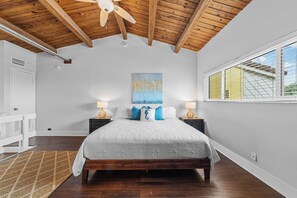 2 bedrooms, desk, iron/ironing board, free WiFi - Peaceful Beachfront Oasis-- Walk onto the sand! (Melbourne Beach)