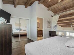 2 Schlafzimmer, Schreibtisch, BĂŒgeleisen/BĂŒgelbrett, kostenloses WLAN