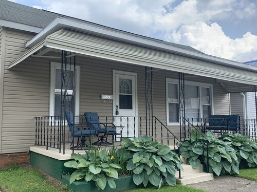 Cheerful 3 bedroom, 2 bath home.
