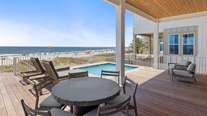 Outdoor dining - Ocean Edge 9 | Beach Front, Plunge Pool, Boardwalk | Paradise Found by Kaiser (Orange Beach)