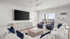 Smart TV - Ocean Edge 9 | Beach Front, Plunge Pool, Boardwalk | Paradise Found by Kaiser (Orange Beach)